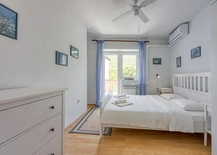 Captain's House - Sv. Jakov - Happy